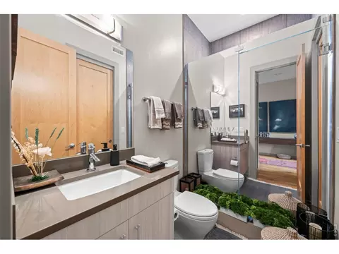 Bath - 4616 Sunnyside Pl, Boulder, CO 80301 photo 1 of 7