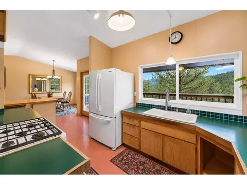 Kitchen - 936 Pika Rd, Boulder, CO 80302 photo 2 of 2