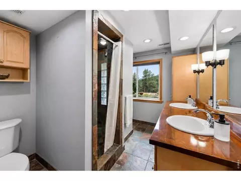 Bath - 936 Pika Rd, Boulder, CO 80302 photo 2 of 2