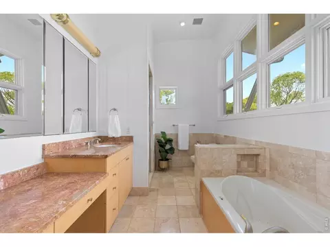 Bath - 700 Utica Ave, Boulder, CO 80304 photo 2 of 5