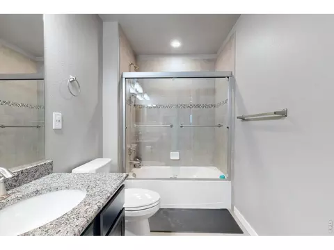 Bath - 2149 74th Ave Ct, Greeley, CO 80634 photo 7 of 7