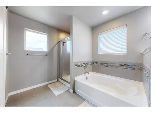 Bath - 2149 74th Ave Ct, Greeley, CO 80634 photo 5 of 7