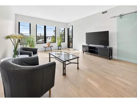 Living - 2718 Pine St #205, Boulder, CO 80302 photo 1 of 4