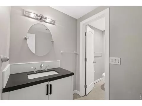 Bath - 2750 Vassar Dr, Boulder, CO 80305 photo 5 of 6