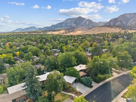 View/Area - 2750 Vassar Dr, Boulder, CO 80305 photo 2 of 3