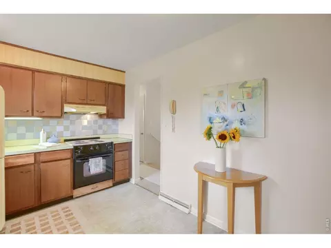 Kitchen - 1290 Berea Dr, Boulder, CO 80305 photo 3 of 3