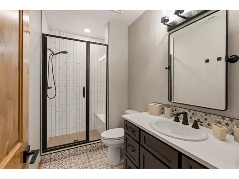 Bath - 2734 Southwind Rd, Berthoud, CO 80513 photo 6 of 6