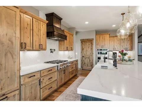 Kitchen - 2734 Southwind Rd, Berthoud, CO 80513 photo 3 of 5