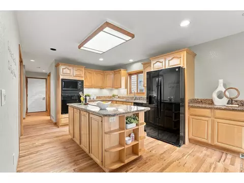 Kitchen - 256 Choctaw Rd, Lyons, CO 80540 photo 1 of 2