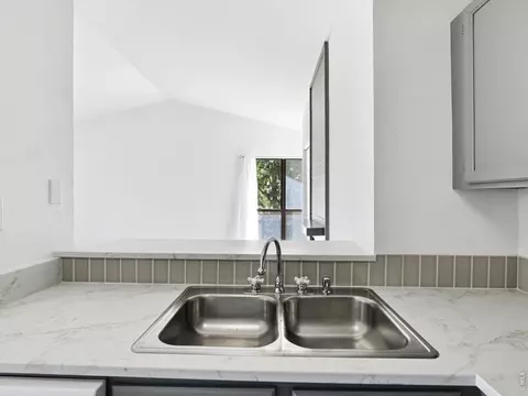 Kitchen - 3525 28th St #304, Boulder, CO 80301 photo 4 of 5