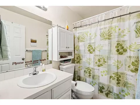 Bath - 3214 Grenache St, Greeley, CO 80634 photo 2 of 2