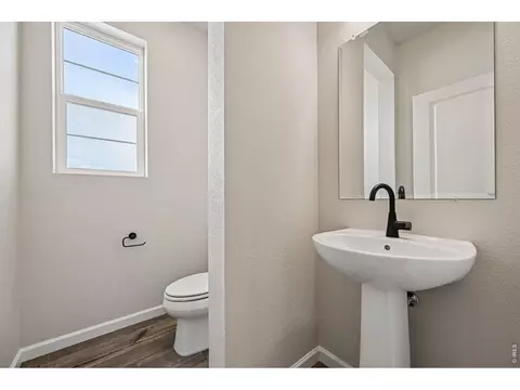 Bath - 24377 E River Front Dr, Aurora, CO 80019 photo 1 of 3
