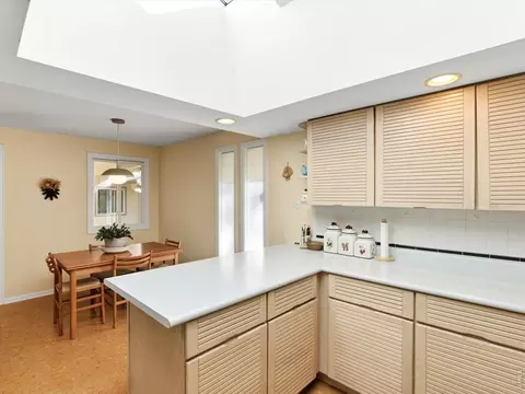 Kitchen - 4693 Carter Trl, Boulder, CO 80301 photo 1 of 3