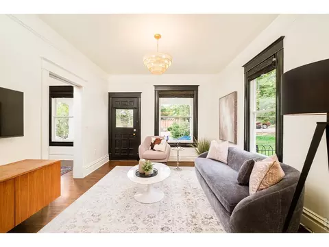 Living - 541 Maxwell Ave, Boulder, CO 80304 photo 2 of 3