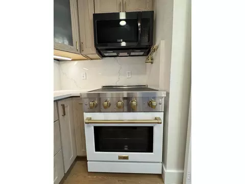 Kitchen - 3237 Redstone Rd, Boulder, CO 80305 photo 3 of 5