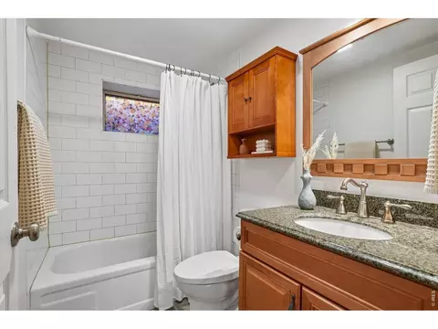 Bath - 3555 16th St, Boulder, CO 80304 photo 6 of 6