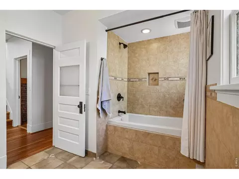 Bath - 3555 16th St, Boulder, CO 80304 photo 2 of 6