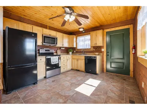 Kitchen - 750 Cougar Dr, Boulder, CO 80302 photo 1 of 2