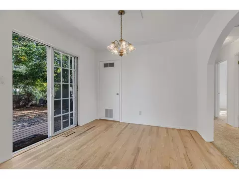 Dining - 380 27th St, Boulder, CO 80305 photo 2 of 3