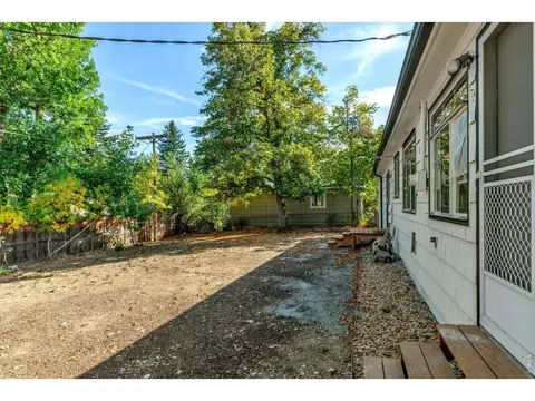 Exterior - 380 27th St, Boulder, CO 80305 photo 4 of 5