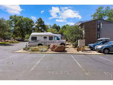 Exterior - 1325 Bear Mountain Dr # D, Boulder, CO 80305 photo 4 of 4