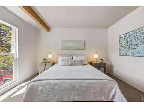 Bedroom - 1325 Bear Mountain Dr # D, Boulder, CO 80305 photo 1 of 5