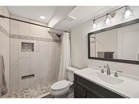 Bath - 2329 75th Ave, Greeley, CO 80634 photo 6 of 6