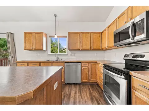 Kitchen - 9846 Buffalo St, Longmont, CO 80504 photo 3 of 3