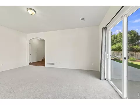 Living - 9846 Buffalo St, Longmont, CO 80504 photo 5 of 6