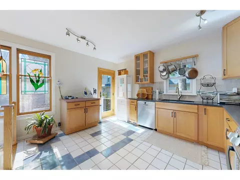 Kitchen - 2115 5th St, Boulder, CO 80302 photo 2 of 3