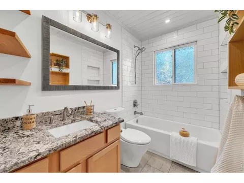 Bath - 245 30th St, Boulder, CO 80305 photo 2 of 3
