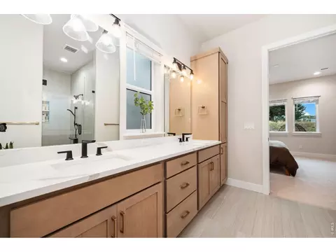 Bath - 1780 Barefoot Dr, Windsor, CO 80550 photo 3 of 4