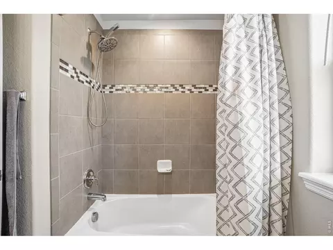 Bath - 4988 Priors Dr, Windsor, CO 80550 photo 5 of 5
