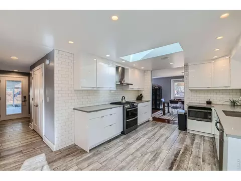 Kitchen - 4370 Comanche Dr, Boulder, CO 80303 photo 4 of 6