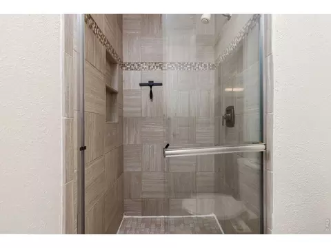 Bath - 7120 Eldridge Ct, Arvada, CO 80004 photo 3 of 5