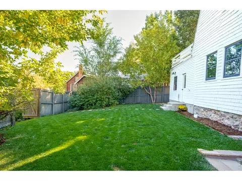 Exterior - 653 Dewey Ave, Boulder, CO 80304 photo 6 of 8