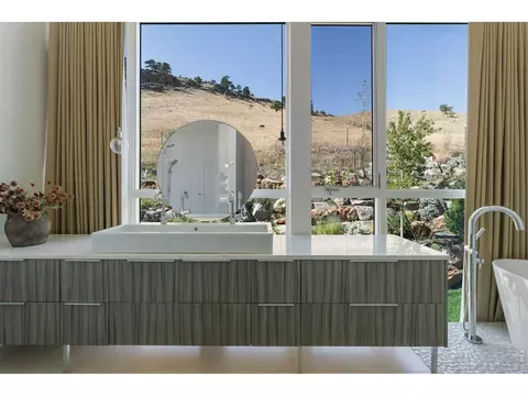 Bath - 250 Cactus Ct, Boulder, CO 80304 photo 1 of 7