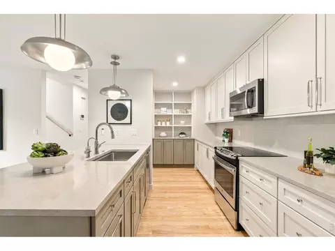 Kitchen - 2251 Bluff St, Boulder, CO 80304 photo 3 of 4