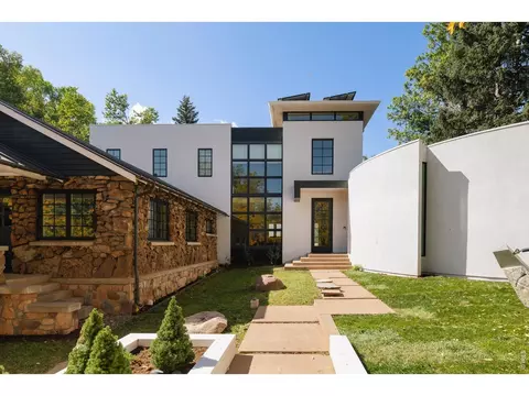 Exterior - 517 15th St, Boulder, CO 80302 photo 5 of 9
