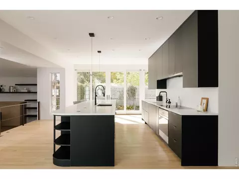 Kitchen - 517 15th St, Boulder, CO 80302 photo 1 of 4