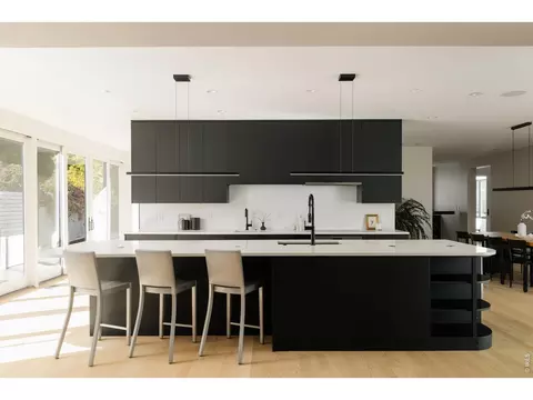 Kitchen - 517 15th St, Boulder, CO 80302 photo 2 of 4
