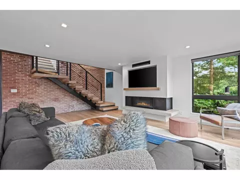 Living - 661 Maxwell Ave, Boulder, CO 80304 photo 4 of 8