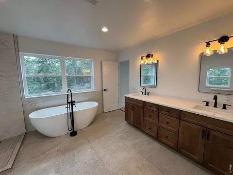 Bath - 278 Ridge Rd, Ward, CO 80481 photo 2 of 10