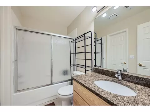 Bath - 4859 Dakota Blvd, Boulder, CO 80304 photo 4 of 4