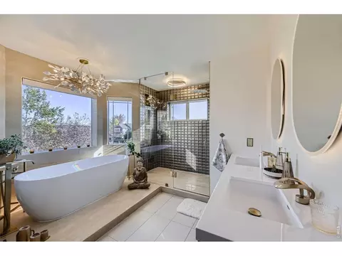 Bath - 4859 Dakota Blvd, Boulder, CO 80304 photo 2 of 4