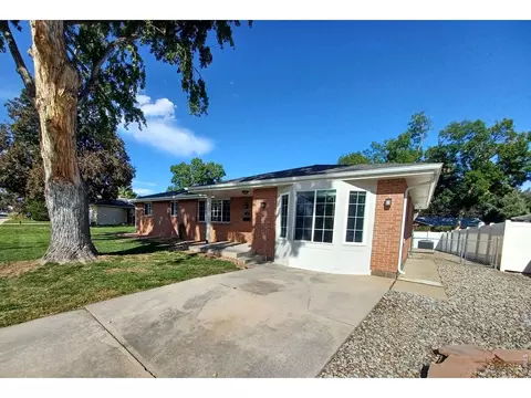 1430 Spencer St, Longmont, CO 80501