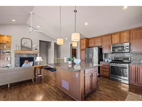 Kitchen - 400 Carter Dr, Lyons, CO 80540 photo 7 of 8