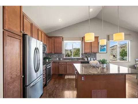 Kitchen - 400 Carter Dr, Lyons, CO 80540 photo 2 of 8