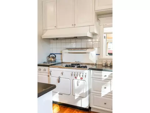 Kitchen - 1345 Pine St #1, Boulder, CO 80302 photo 4 of 6