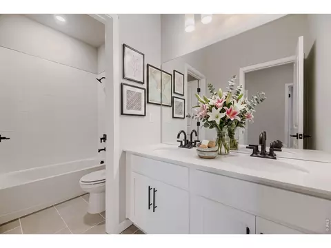 Bath - 322 Rustic Barn Ln, Berthoud, CO 80513 photo 1 of 1